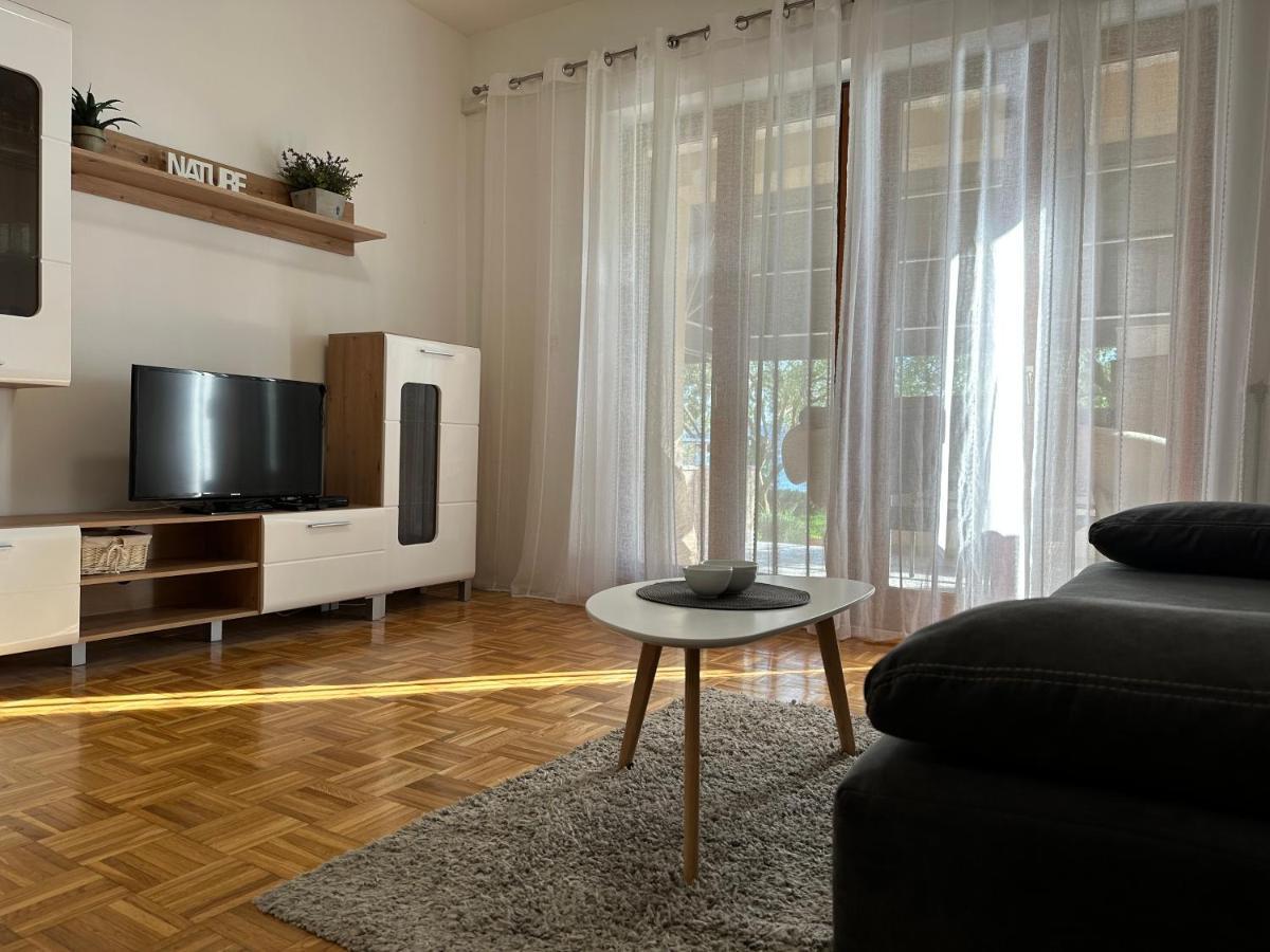 Apartmani Roko Biograd Na Moru Luaran gambar