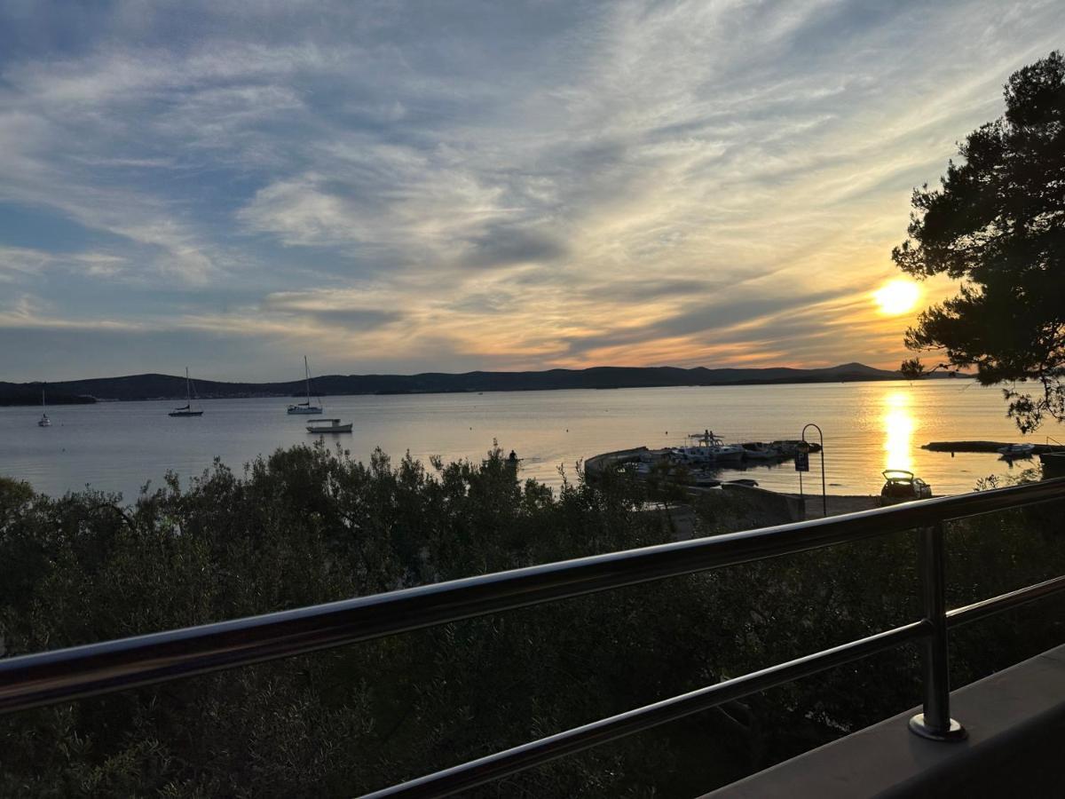 Apartmani Roko Biograd Na Moru Luaran gambar