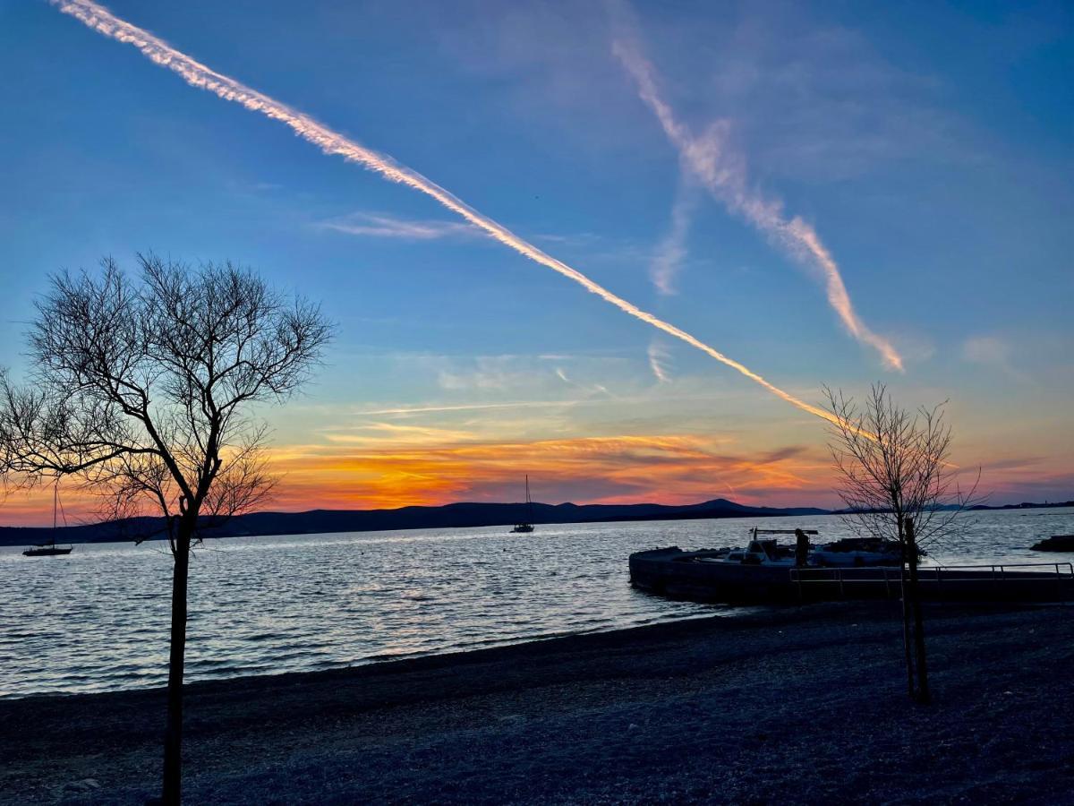 Apartmani Roko Biograd Na Moru Luaran gambar